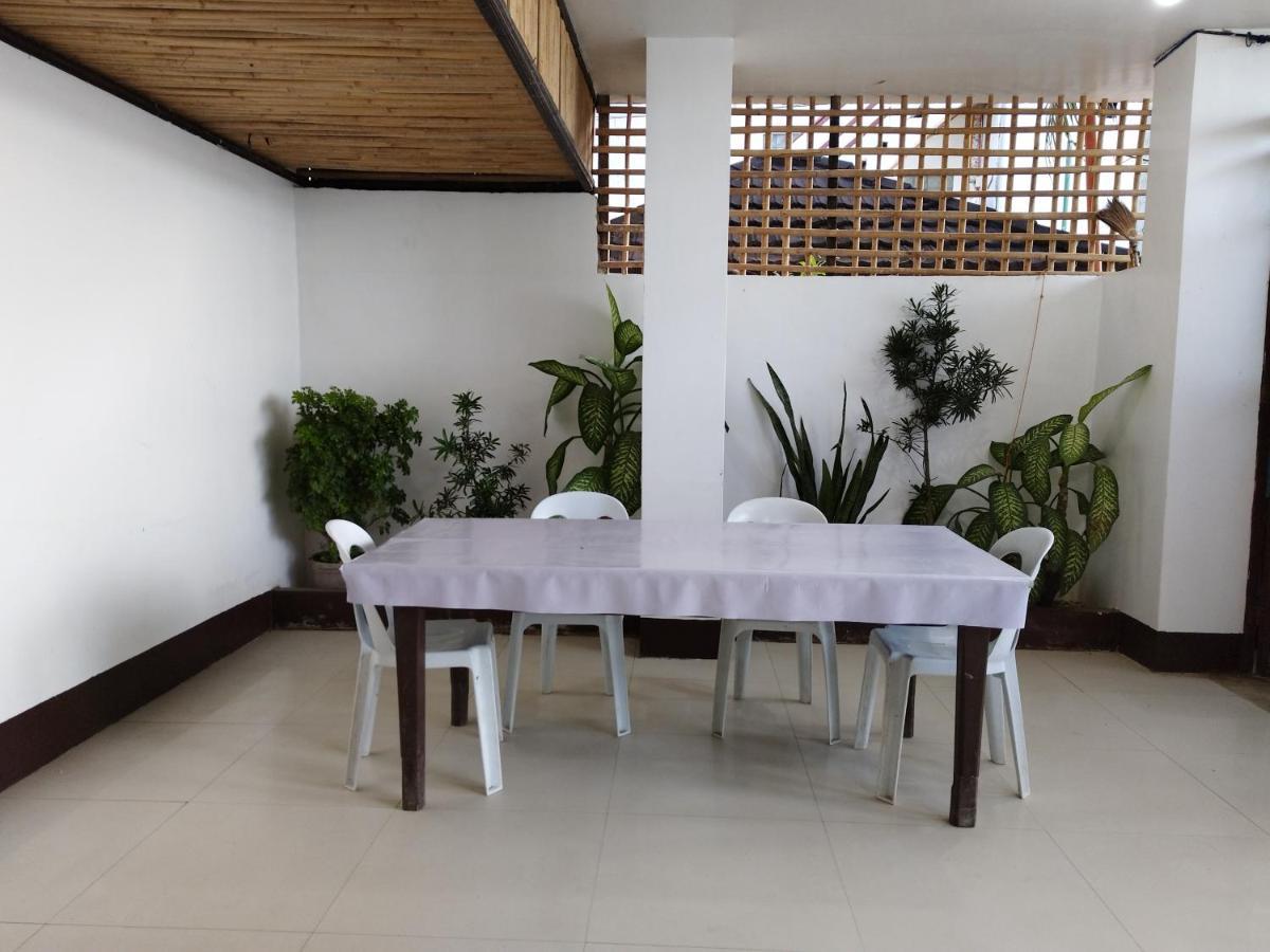 Joyful Guest House Ель-Нідо Екстер'єр фото