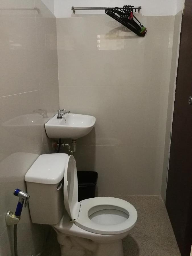 Joyful Guest House Ель-Нідо Екстер'єр фото