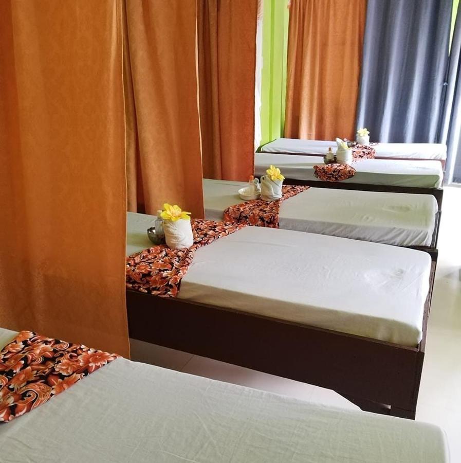 Joyful Guest House Ель-Нідо Екстер'єр фото