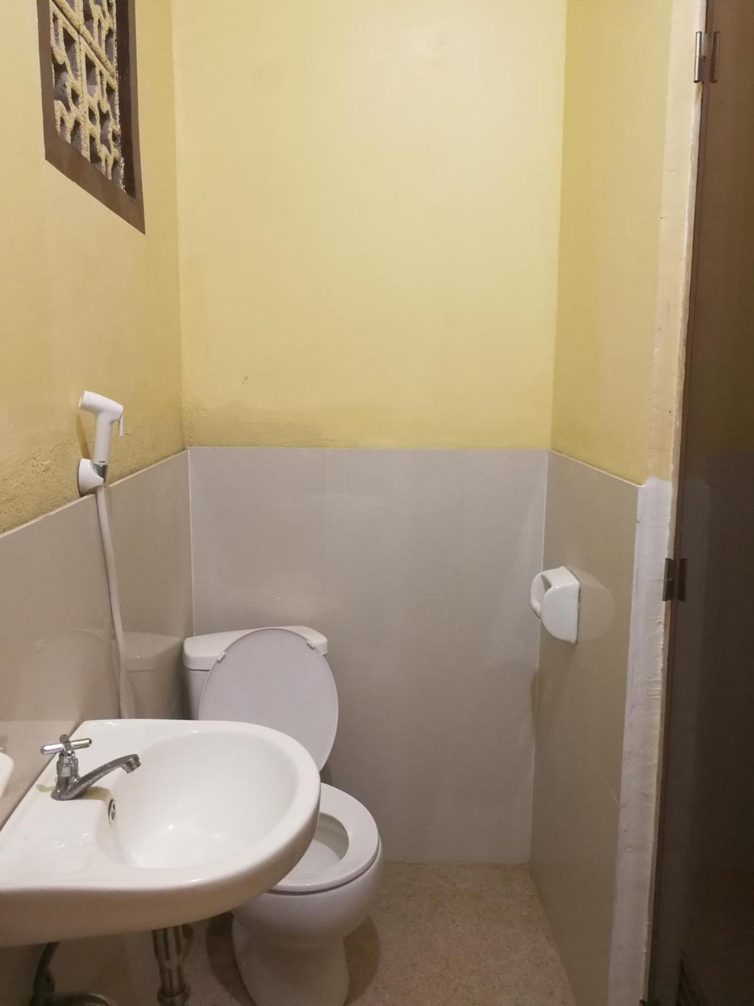 Joyful Guest House Ель-Нідо Екстер'єр фото