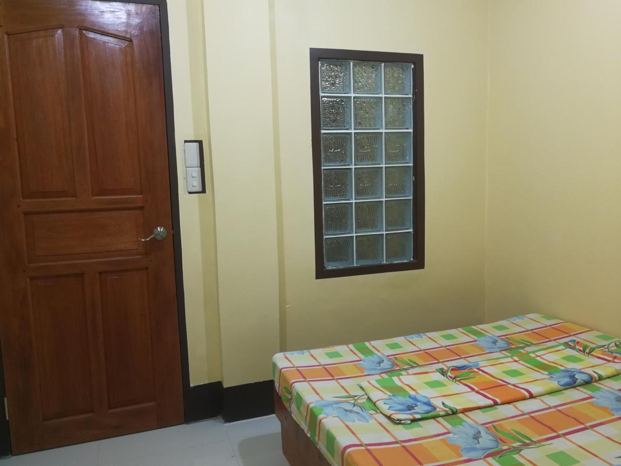 Joyful Guest House Ель-Нідо Екстер'єр фото