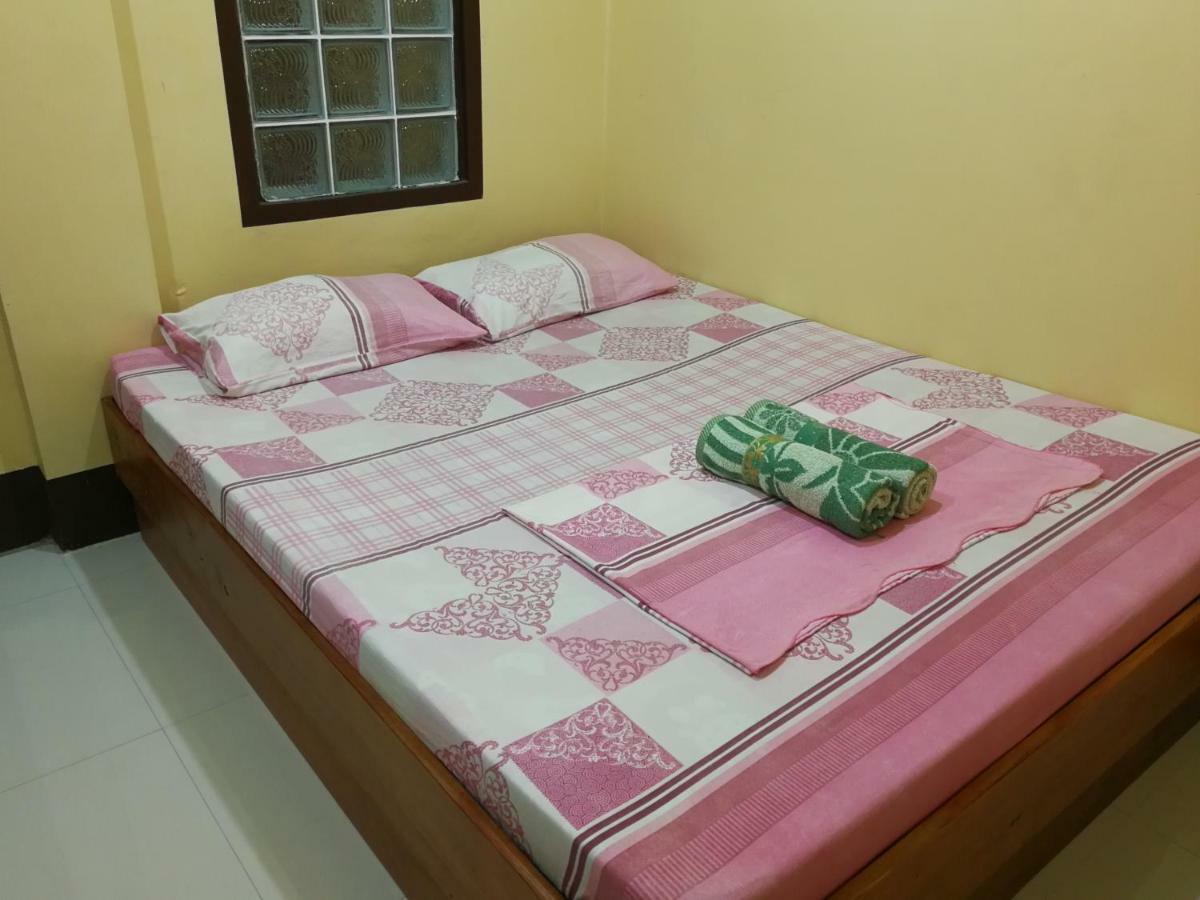 Joyful Guest House Ель-Нідо Екстер'єр фото